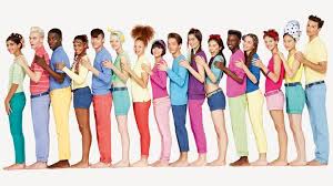 Italian style, knitwear and colors. United Colors Of Benetton On Twenty2 United Colors Of Benetton Benetton Colorful Fashion