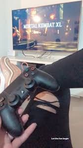 Juega trivia, dados, cartas o ruleta para encender el ambiente de la noche incluye: 320 Ideas De Play 4 Sala De Videojuegos Control Ps4 Mando Ps4