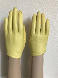 Yellow Mello Vintage Miss Aris Kid Leather Yellow Wrist Length Driving Gloves Size 6 1 2 Free Shipping To Usa Driving Gloves Vintage Gloves Gloves