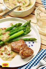 Basilikum Tomaten Hollandaise Mit Spargel Und Medaillons Rezept Spargel Rezepte Rezepte Spargel