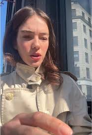 Darcy Moon's Instagram, Twitter & Facebook