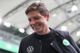 He was former player who played as a defender for austrian football bundesliga side sv ried. Zmwggtfl88rnbm