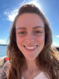 How to manage relationship anxiety & ROCD when you're with your partner:  When you're with your partner (and feel the urge to withdraw), lean into  your VALUES instead of your FEELINGS. You