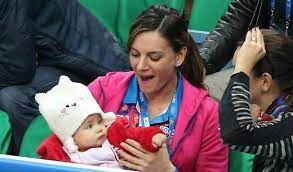 2 мили (3218 м) (стадион) жен 8.58,58 месерет дефар Elena Isinbaeva Biografiya Foto Lichnaya Zhizn Muzh I Deti Rekordy Olimpiada 2021 Uznaj Vsyo