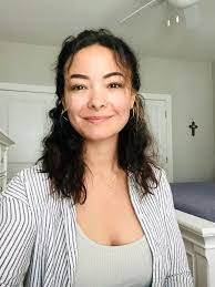 Heather Carle's Instagram, Twitter & Facebook