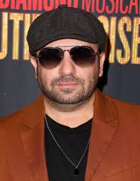 Brad Everett Young (@BradEYoung)