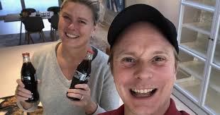 Petter pilgaard's profession as socialite and age is 37 years, and birth sign is pisces. Petter Pilgaards Gledelige Beskjed Gratulasjonene Strommer Inn