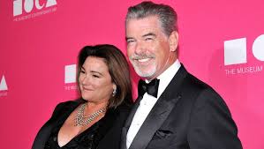 Günther jauch feiert unterdessen ein großes jubiläum bei wer wird millionär? (rtl). Pierce Brosnan Sensationelle Jugendfotos So Sah Seine Keely Fruher Aus Bunte De