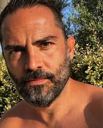 😎🔥😎 Holy Hottie 😎🔥😎