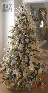 Maybe you would like to learn more about one of these? 60 Gorgeously Decorated Christmas Trees From Raz Imports Arboles De Navidad Ideas Decoracion Arbol De Navidad Decoracion De Arboles