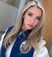 Chelsea Mobley's Instagram, Twitter & Facebook