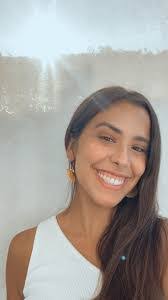 Danielle Kent's Instagram, Twitter & Facebook