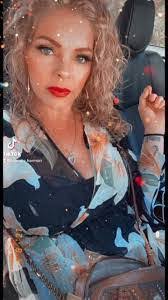 Brandie Holcomb's Instagram, Twitter & Facebook