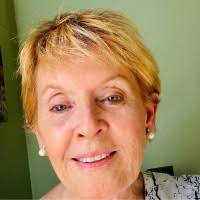 Leslie Davis Email & Phone Number