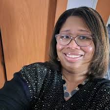 Sonia Cobb's Instagram, Twitter & Facebook