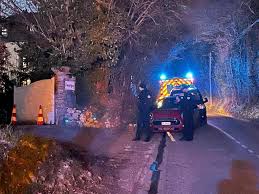 Serge dassault, 89 ans, une des grandes fortunes de france, a notamment été mis en examen pour achat de vote, complicité de financement illicite de campagne électorale et financement de campagne. Jc8spdfhoeiw6m