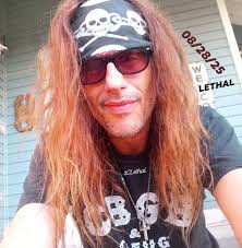 Steve Vai gets surprised by crazy brazilian guitarrist Patrick Souza FB  (https://www.facebook.com/PatrickSouzaOficial) YT  (https://www.youtube.com/mrpatrickvai) INSTAGRAM  (https://www.instagram.com/patricksouzaofficial/)