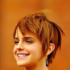 Emma watson pulled back the crown of her hair into delicate twists, a trendy style at the time, for the new york premiere of harry potter and the chamber the actress chose a center part and pulled her hair back into a loose, curly updo for the event. Short Cut Saturday Emma Watson S Growing Out Her Pixie Cut Hair Romance