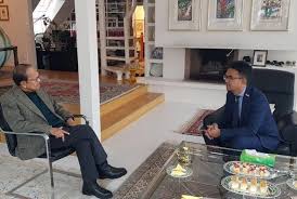 Perhitungan yang dilakukan beliau sangat detail tak heran, pak habibie sampai pernah menjadi vice president di salah satu industri penerbangan terbesar di jerman yaitu messerschmitt boelkow blohm. Ceo Ceknricek Menemui Bj Habibie Di Munich Republika Online