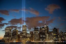 9 11 Memorial Tribute Lights Up New York S Skyline Tribute In Light Skyline New York Skyline