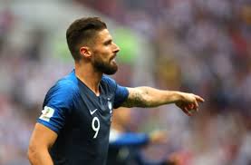 Je suis né le 30 septembre 1986 à chambéry. Giroud And France A Tactical Reference For Borussia Dortmund