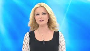 Marmara üniversitesi i̇letişim fakültesi'nden mezun oldu. Muge Anli Ile Tatli Sert Videosunu Izle Son Dakika Haberleri