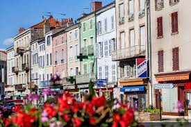 Issoire, gateway to the south. Ville D Issoire Plus Beau Detour De France Office De Tourisme Du Pays D Issoire