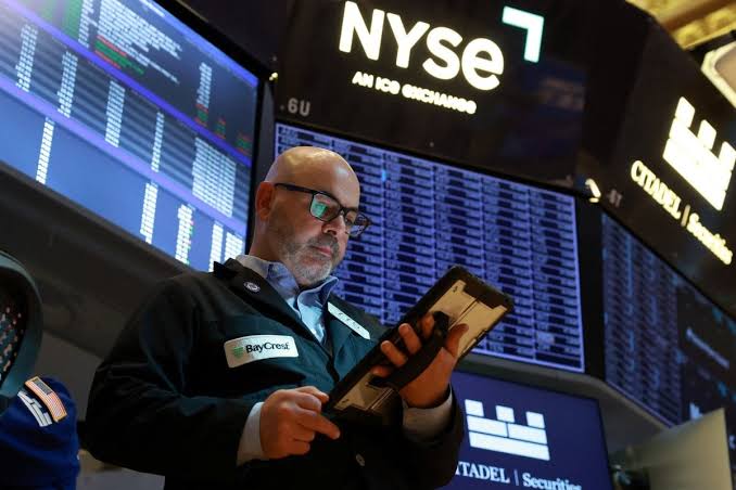 Should You Invest In The Stock Market Now? UBS Weighs In