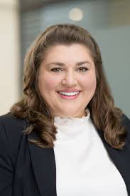 Sarah Lott's Instagram, Twitter & Facebook