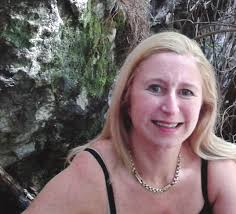 Supporting independence and function in people living with dementia