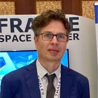 300+ profiler som matchar ”Velut”