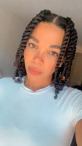 Laila Thomas (lailaclaudinet)