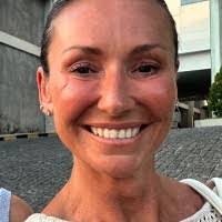 Karina Burke's Instagram, Twitter & Facebook