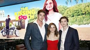 To protect their special relationship, the pair created a set of friendship rule they are sworn to follow. Kissing Booth 2 Release Date Cast Plot Details Trending News Buzz