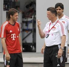 Jun 16, 2021 · van gaal had a glittering career as a manager, winning four eredivisie titles with ajax and az alkmaar, two la ligas with barcelona and the bundesliga with bayern munich. Fc Bayern Martin Demichelis Louis Van Gaal War Komplett Verruckt Welt