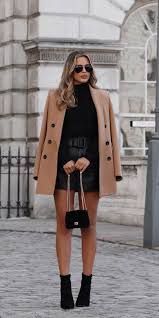 30 Pretty Winter Outfits You Can Wear On Repeat Hi Giggle Pretty Winter Outfits Winter Fashion Outfits Cozy Outfit
