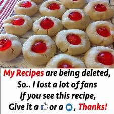 Bon Bon Christmas Cookies Christmas Cookies Chocolate Strawberry Desserts Basic Cookies