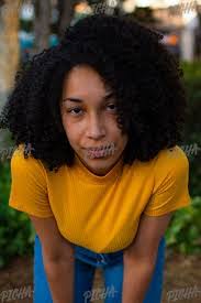 Carolina Haddad's Instagram, Twitter & Facebook