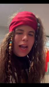 אוהבות את דניאל יונה