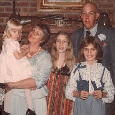 Roberts made headlines when her children were born in the early 2000s. Julia Roberts Marriages Kids Plastic Surgery Movies Age Wikifamous
