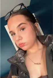 c h l o i e : ) (@67chloie67)