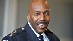 Savannah, Chatham County leaders provide their summer reading lists