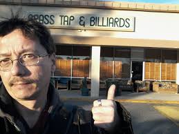 What's the history behind the old mausoleum in Hollidaysburg Manor?