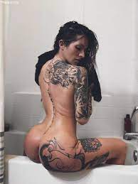 Lora Mardecz Nude - Jizzy.org