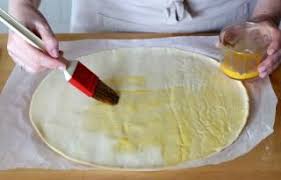 Recette Torsades Apero Au Parmesan En Video Recette Recette Apero Facile Apero Pate Feuilletee Noel Recette Aperitif