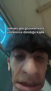 Sinirli Kadın Videolar