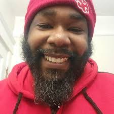 Stephanie Eichelberger's Instagram, Twitter & Facebook