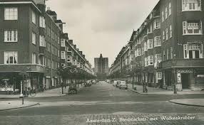 1950 S A View Of The Bieschbosstraat In Amsterdam Zuid In The Background The Wolkenkrabber A 12 Floor Appartment Comple Amsterdam Wolkenkrabbers Achtergrond