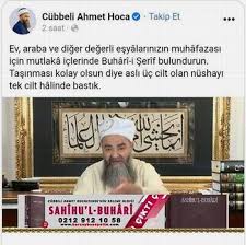 Kamuoyunda cüppeli ahmet hoca olarak tanınan ahmet ünlü, perşembe sohbetine katılan bir grup lübnanlı misafiriyle beraber gece yarısı emirgan'daki bir restoranda yemek yedi. Allah Tan Soz Almis Gibi Konusanlar