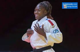 🤩💪🏽 j'ai pu me ressourcer et me préparer pour ma dernière ligne droite dans un joli logement proposé sur airbnb aux abords de soustons. Judoinside Clarisse Agbegnenou Judoka